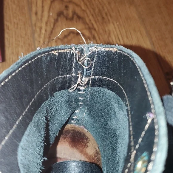 8.5 Wolverine Oxford Boots - Picture 14 of 16